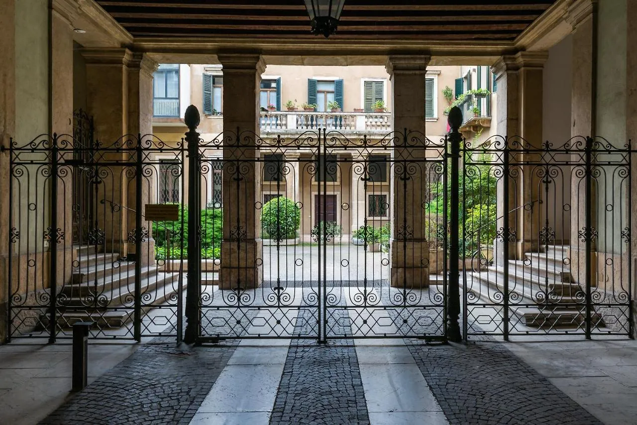 Apartment Antica Residenza Adua Verona Italy